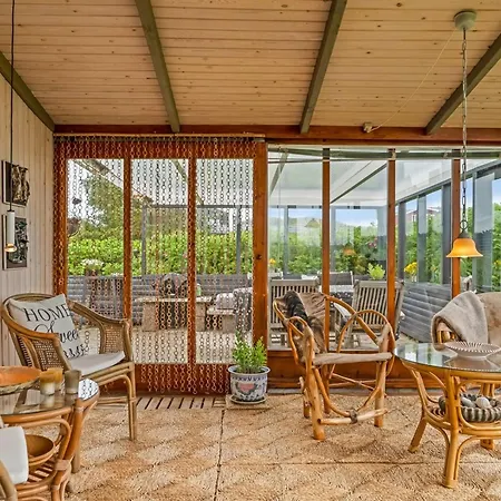 Gert - 200m From The Sea By Interhome *